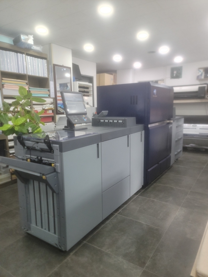KONICA MINOLTA C14000